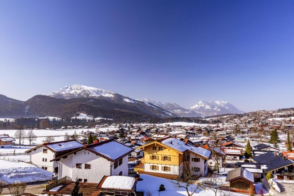 Haus Sonneck Ferienwohnungen Gbr Reit im Winkl Bagian luar foto